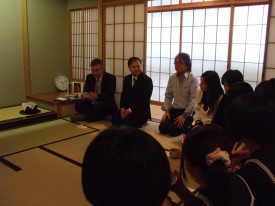 お茶室での様子 お茶室での様子