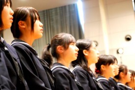 ニュージーランドの歌を生徒全員で合唱 ニュージーランドの歌を生徒全員で合唱
