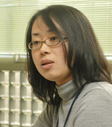 英語科主任 山室教諭 英語科主任 山室教諭