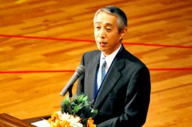 山内日出夫校長 山内日出夫校長