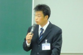 教務部長・松村教諭 教務部長・松村教諭
