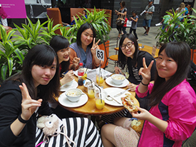 カフェ