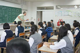 ネイティブの先生による英語