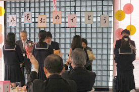 花束贈呈