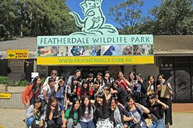 Featherdale Wildlife Park Blue Mountains ( Three sisters )