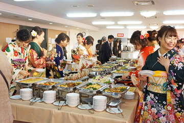 お待ちかね飲食タイム